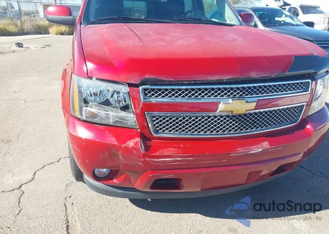2013 Chevrolet Suburban 1500 Lt z USA, uszkodzony, nr VIN 1GNSCJE04DR323345